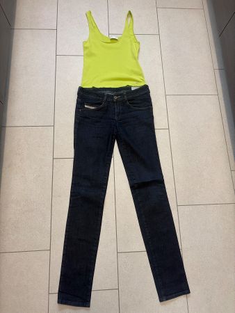 Diesel Clushy W28/L34 Stretch Jeans dunkelblau mit Zip-Tasch