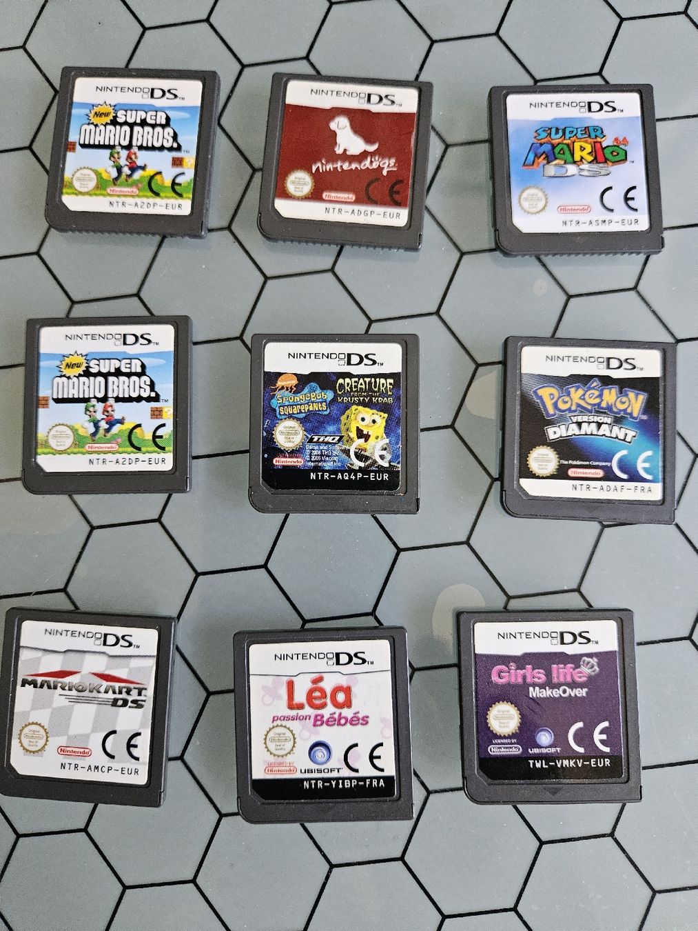 Nintendo Consoles: Nintendo DS i avec 10 jeux – D'occasion à Genève par Pedro67 1