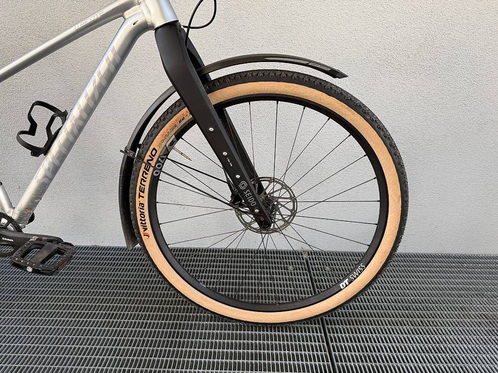 Biciclette: Specialized Chisel (Size M) – Usato da Zug venduto da welcomecycles 1