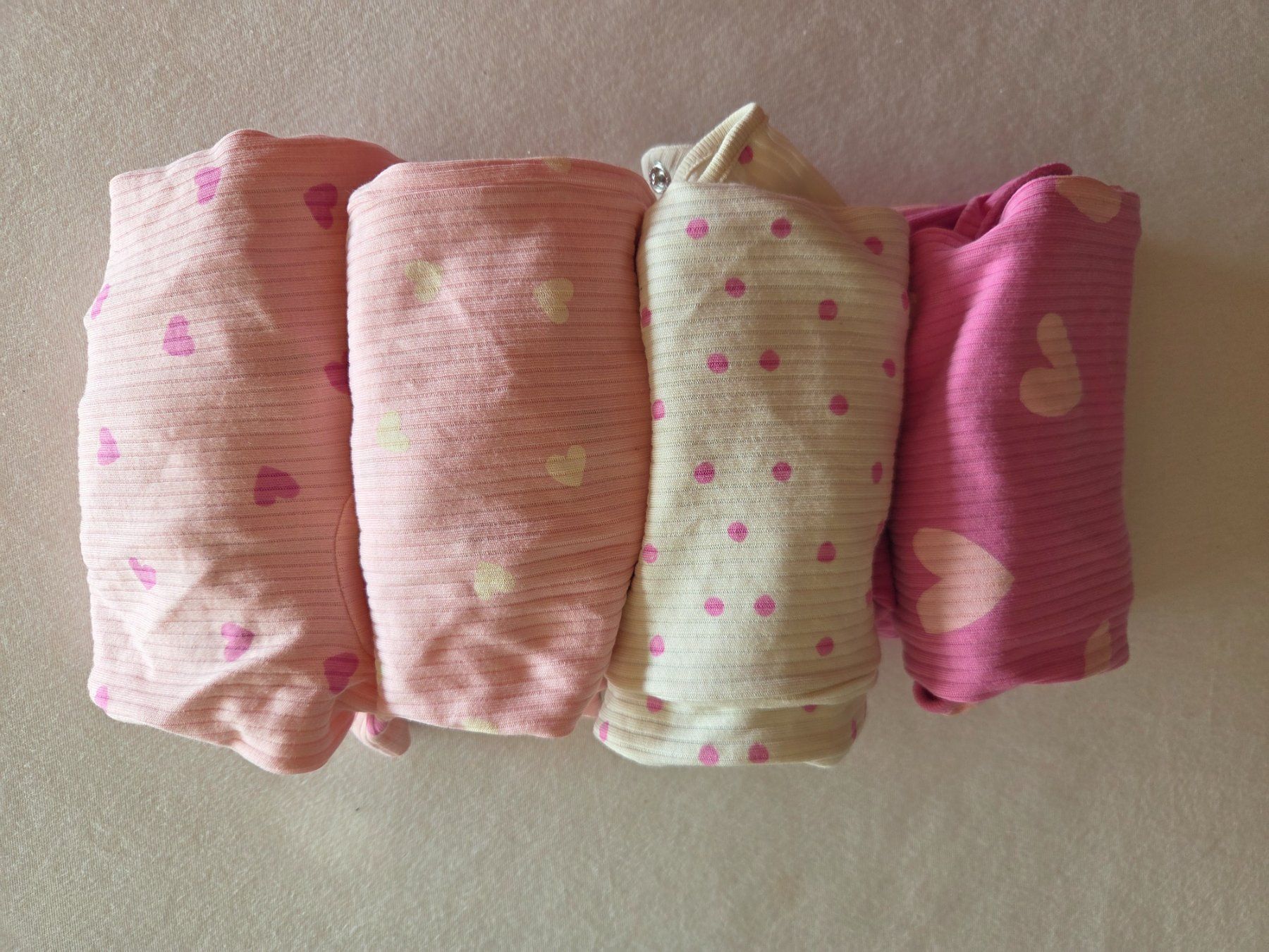 Pyjamas: 4er-Set Mädchen Pyjamas Gr. 80 – D'occasion à Zollikon par Alicebunn 1