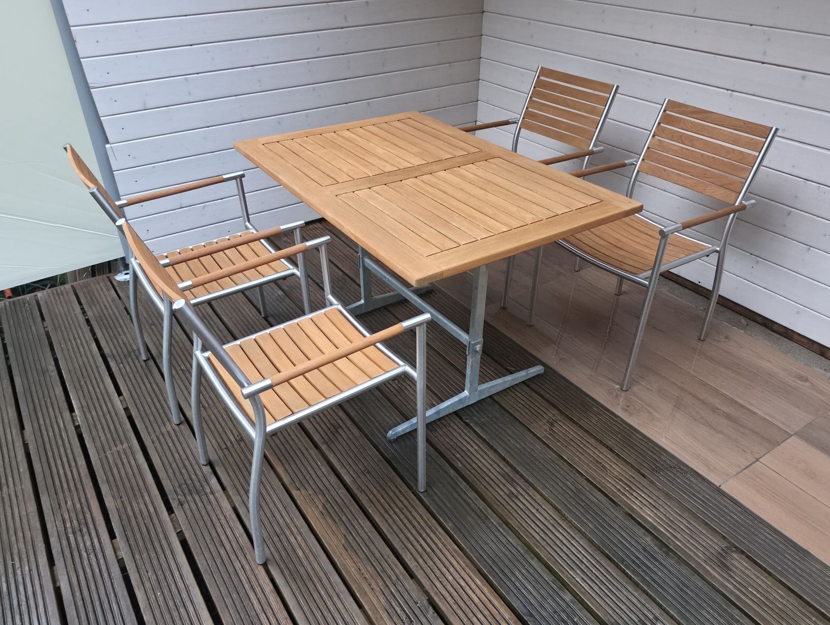 Tische: Gartentisch mit 4 Stühlen – Gebraucht aus Etzgen von VierRingeA6 1