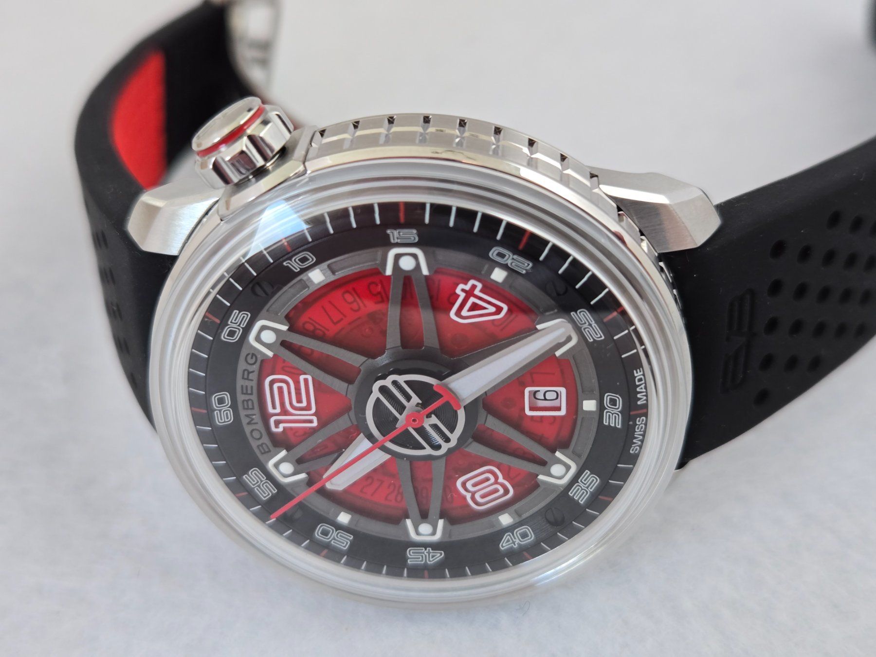 Bomberg Uhren: Bomberg BB-01 automatic red – Neu (gemäss Beschreibung) aus Chabrey von Horology 4