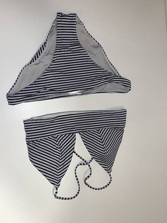 H&M Badekleider & Bikinis: Bikini – Gebraucht aus Obersaxen von TaCaSales