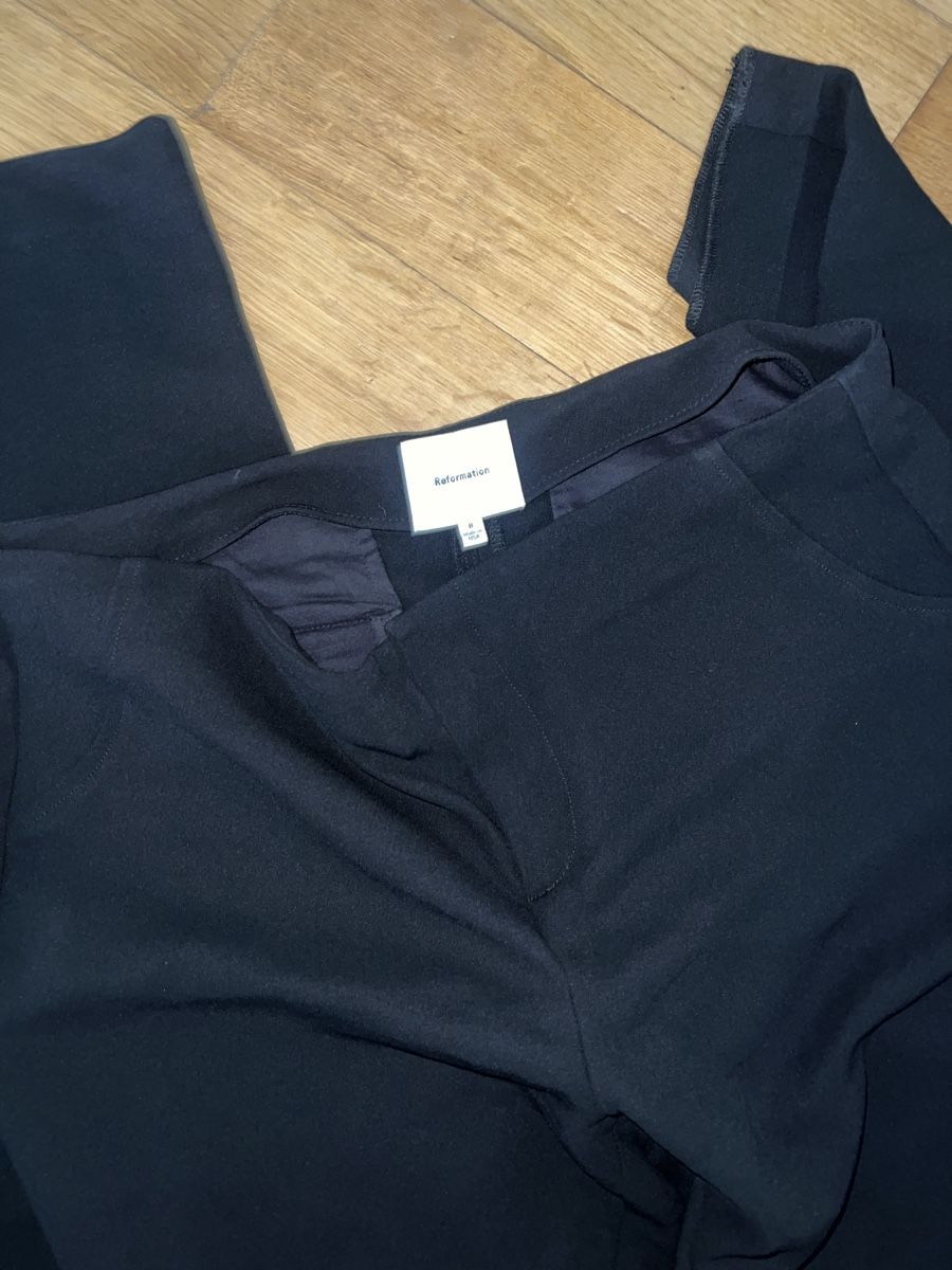 Reformation Pantalons: Reformation Hose schwarz Grösse M – D'occasion à Aesch BL par sof_rk2j