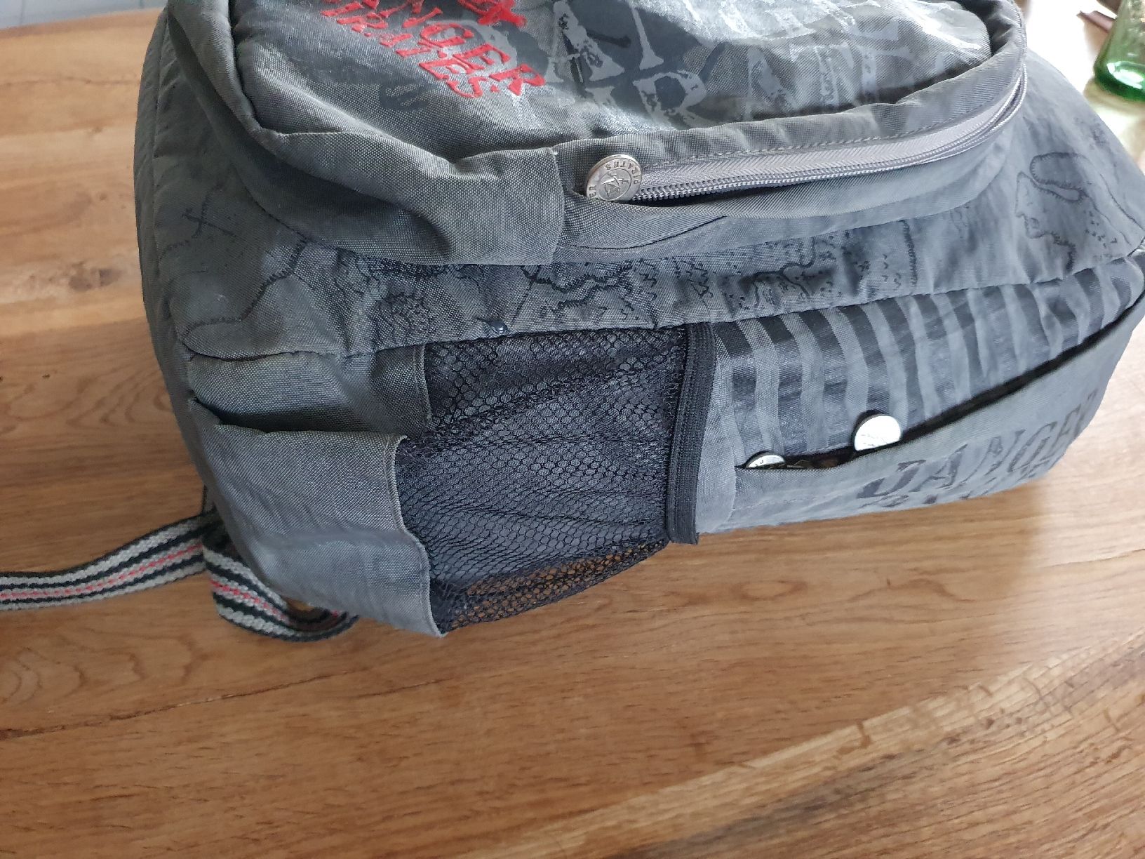 Borse & Zaini: Schulrucksack Danger Pirates – Usato da Eglisau venduto da Connemara 6