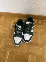 Nike Dunk Low Sneaker grün weiss Grösse 41 gebraucht