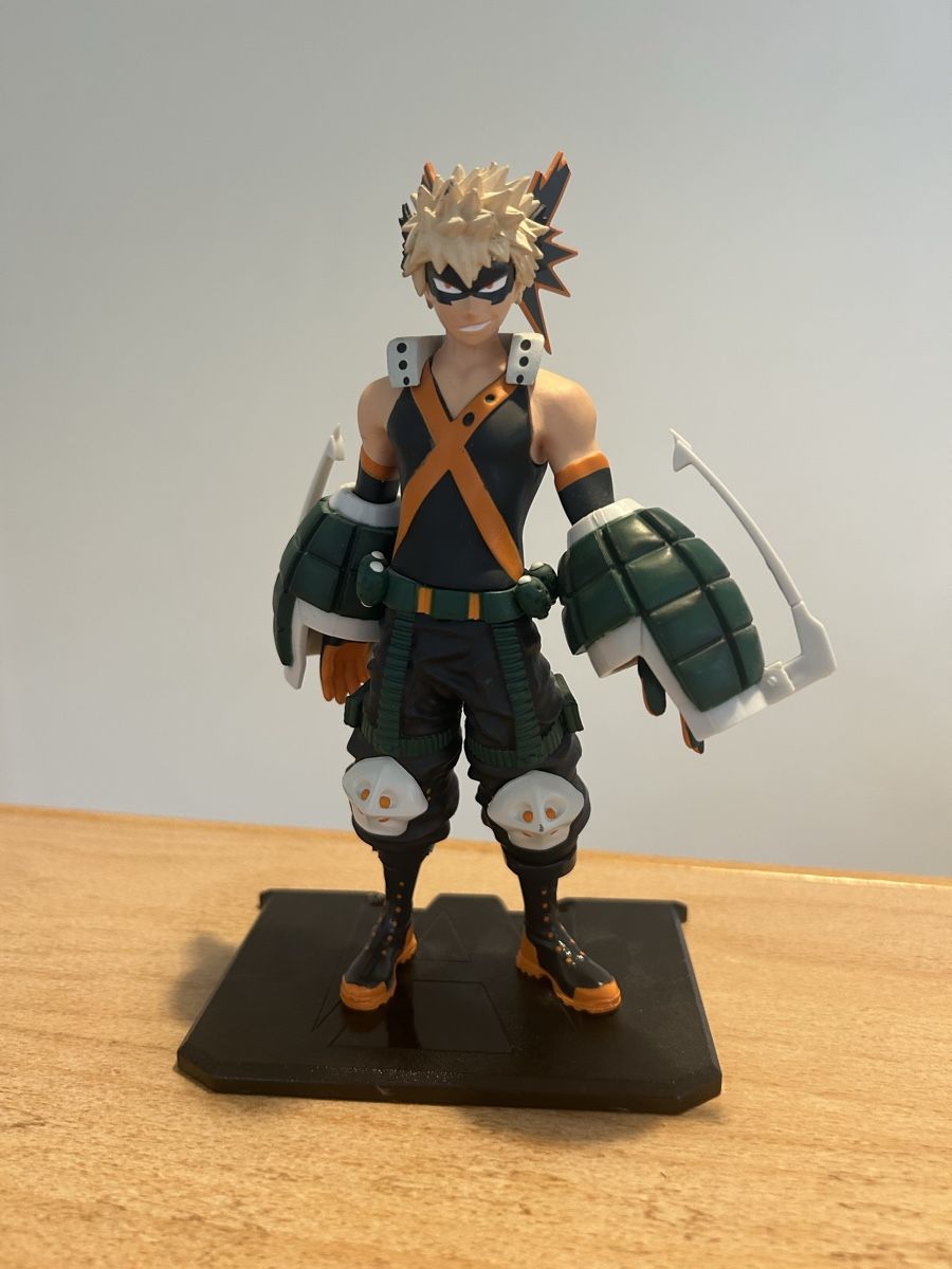 Statuette: Figurine Katsuki Bakugo – Usato da Sonceboz-Sombeval venduto da Australia010