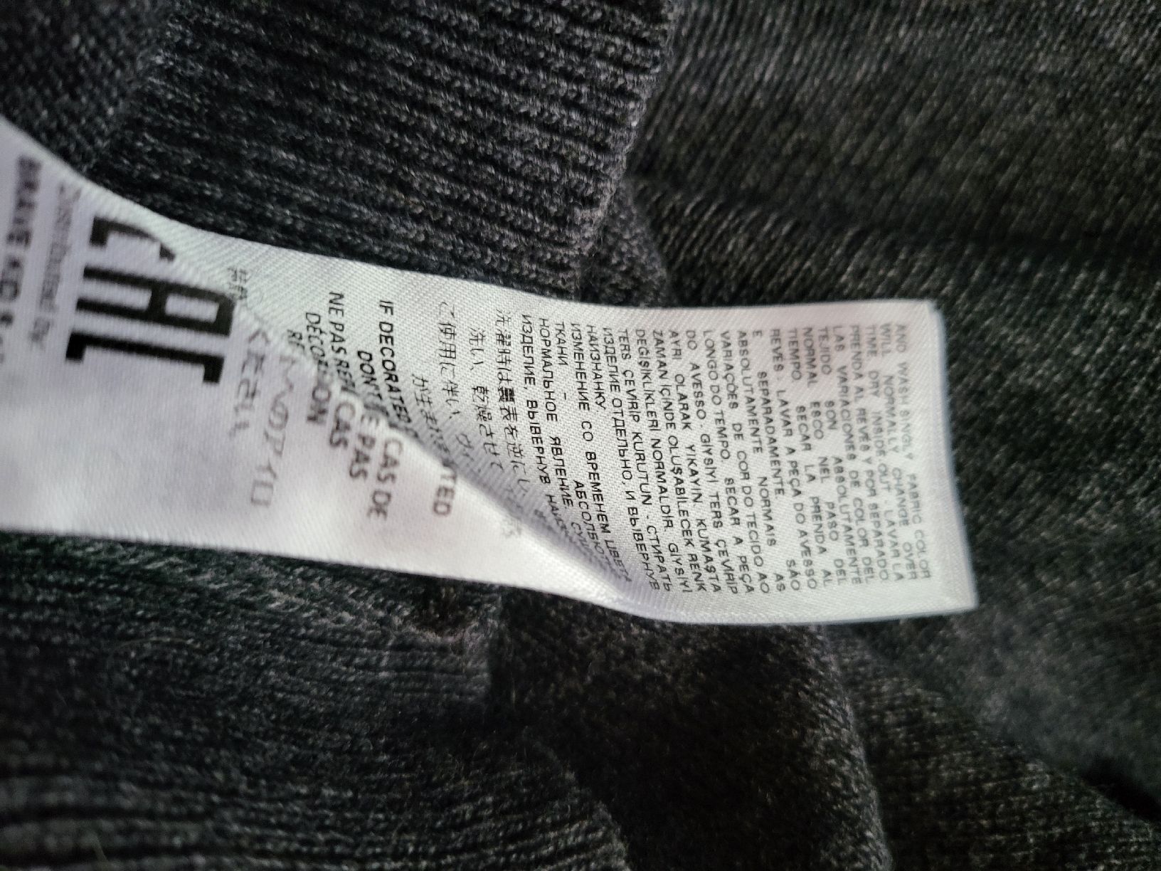 Dsquared2 Maglioni & Felpe: Pull Dsquared2 Gris, Taille garçon 10 ansLaine/Cachemire – Usato da Niedergösgen venduto da Eva2410 6