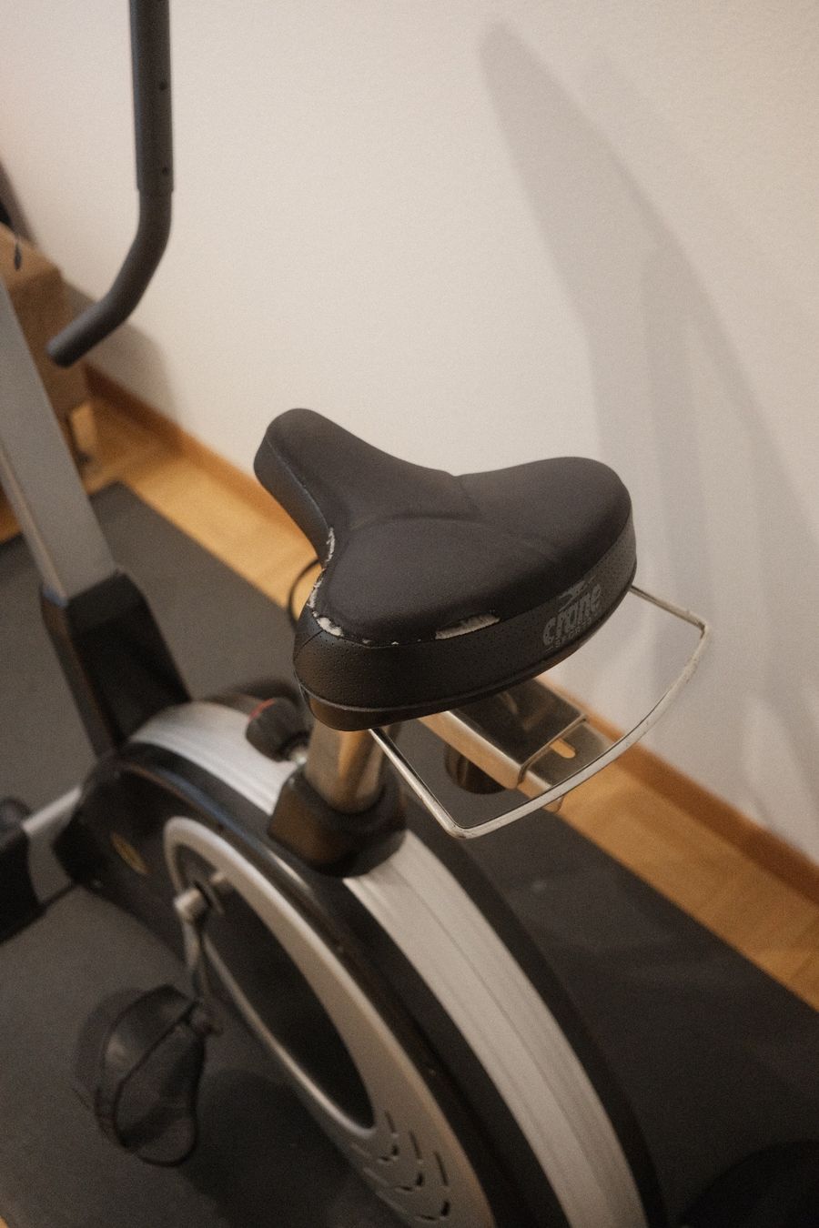 Vélos d'appartement: Heimtrainer Crane Circular S7 | Tretlager blockiert – Défectueux à Kreuzlingen par jeje98 2