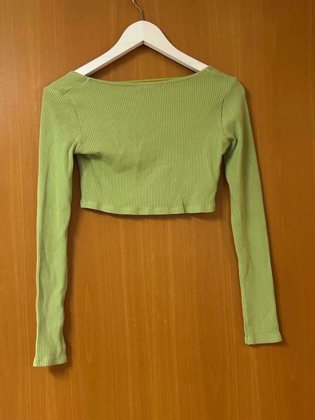 Tops: Pull&Bear Crop Top Grün Gr. S – Gebraucht aus Oberkulm von angela_05 2