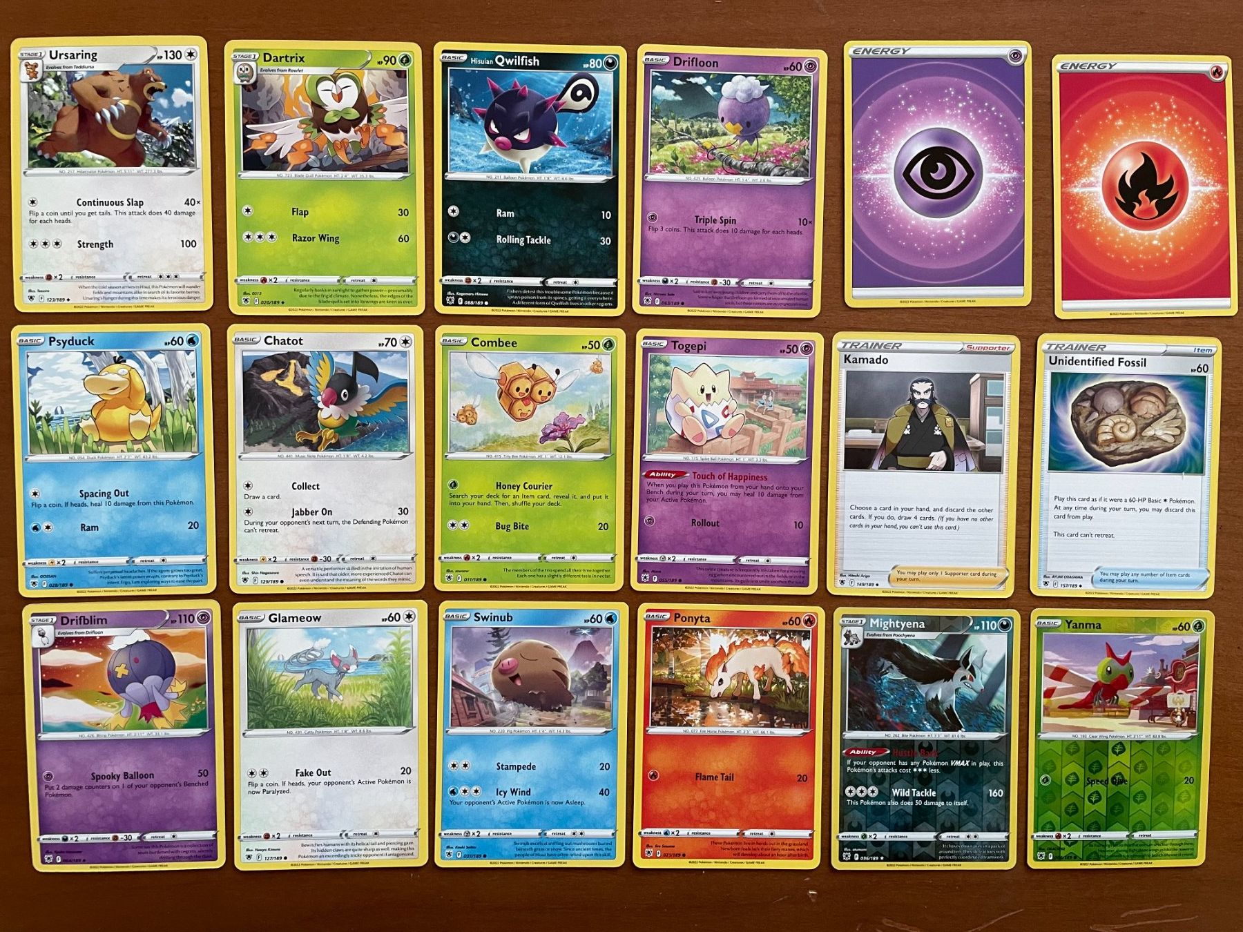 Pokémon Carte collezionabili: Pokemon Karten Set (Versand gratis) – Nuovo (secondo la descrizione) da Chur venduto da Angerson
