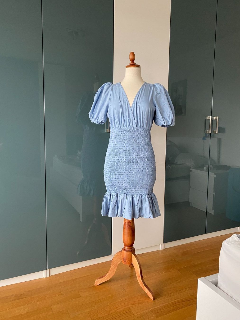 Vestiti: ✅ Gina Tricot Kleid elastisch G38M – Usato da Dübendorf venduto da Levintreyer