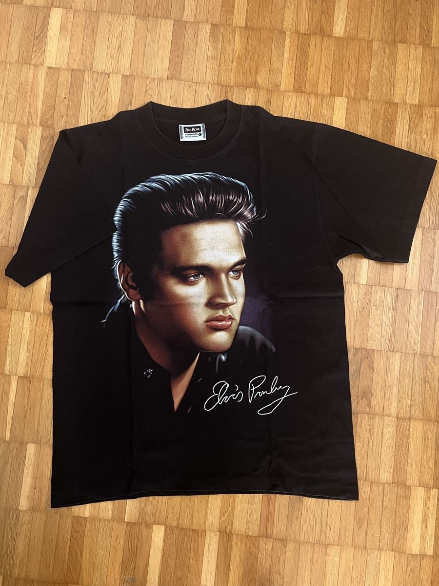 T-Shirts: T Shirt Kleiderpaket – Gebraucht aus Uetendorf von Lucutus-Picard 1
