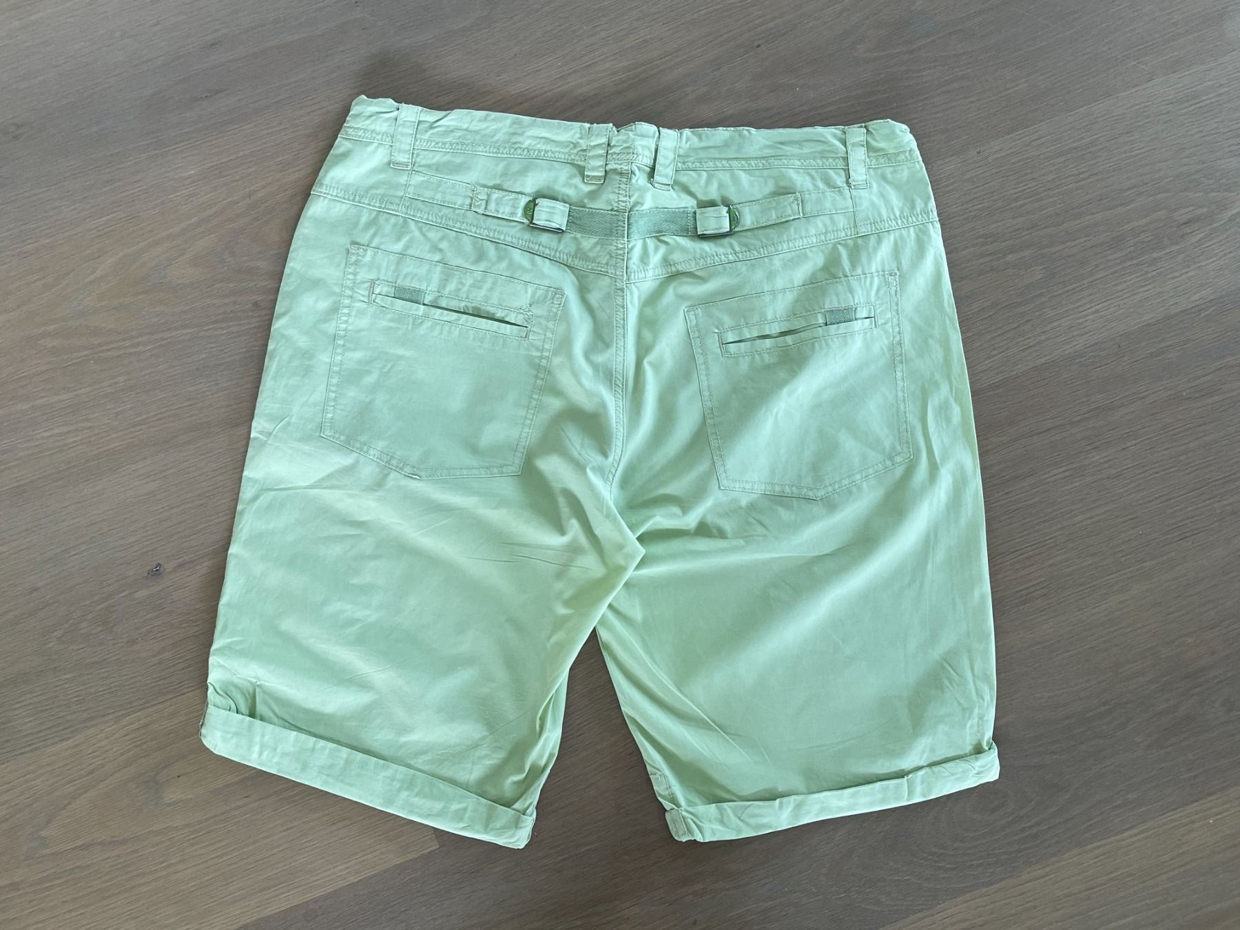 Nile Pantaloni: Shorts, Nile, Gr. L – Usato da Rüschlikon venduto da user999 1