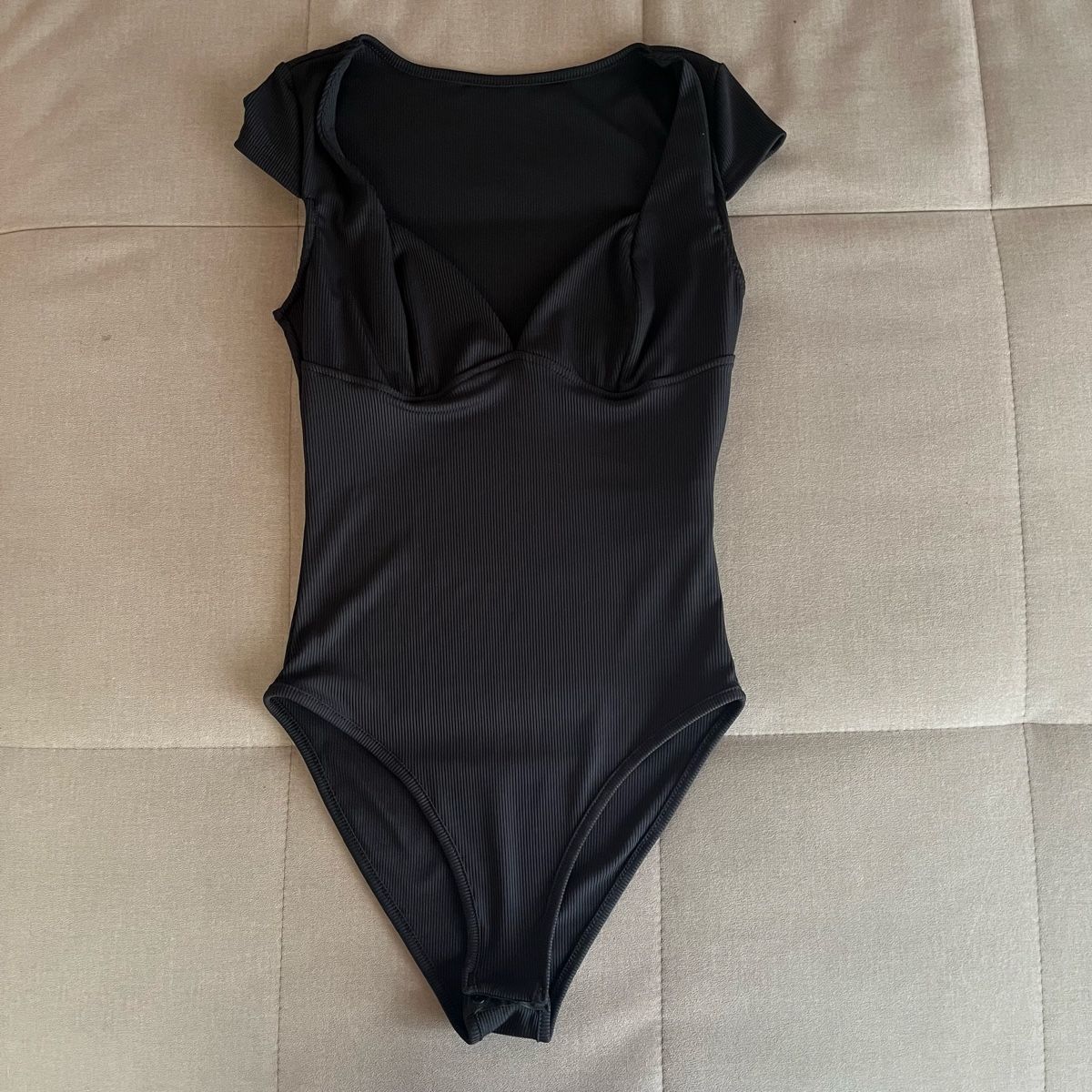 Top: Body Gr. S in schwarz – Nuovo (secondo la descrizione) da Cunter venduto da tiramisuuu_