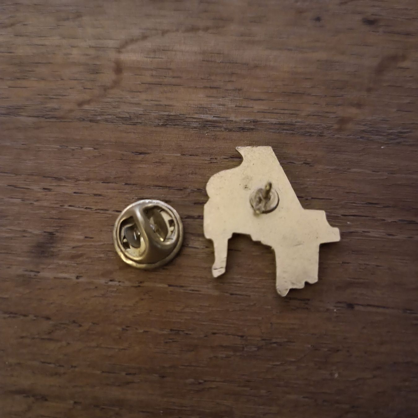 Placchette & Badge: Pin émaillé vintage Piano à queue   – Usato da Renens VD venduto da merlin8882 1