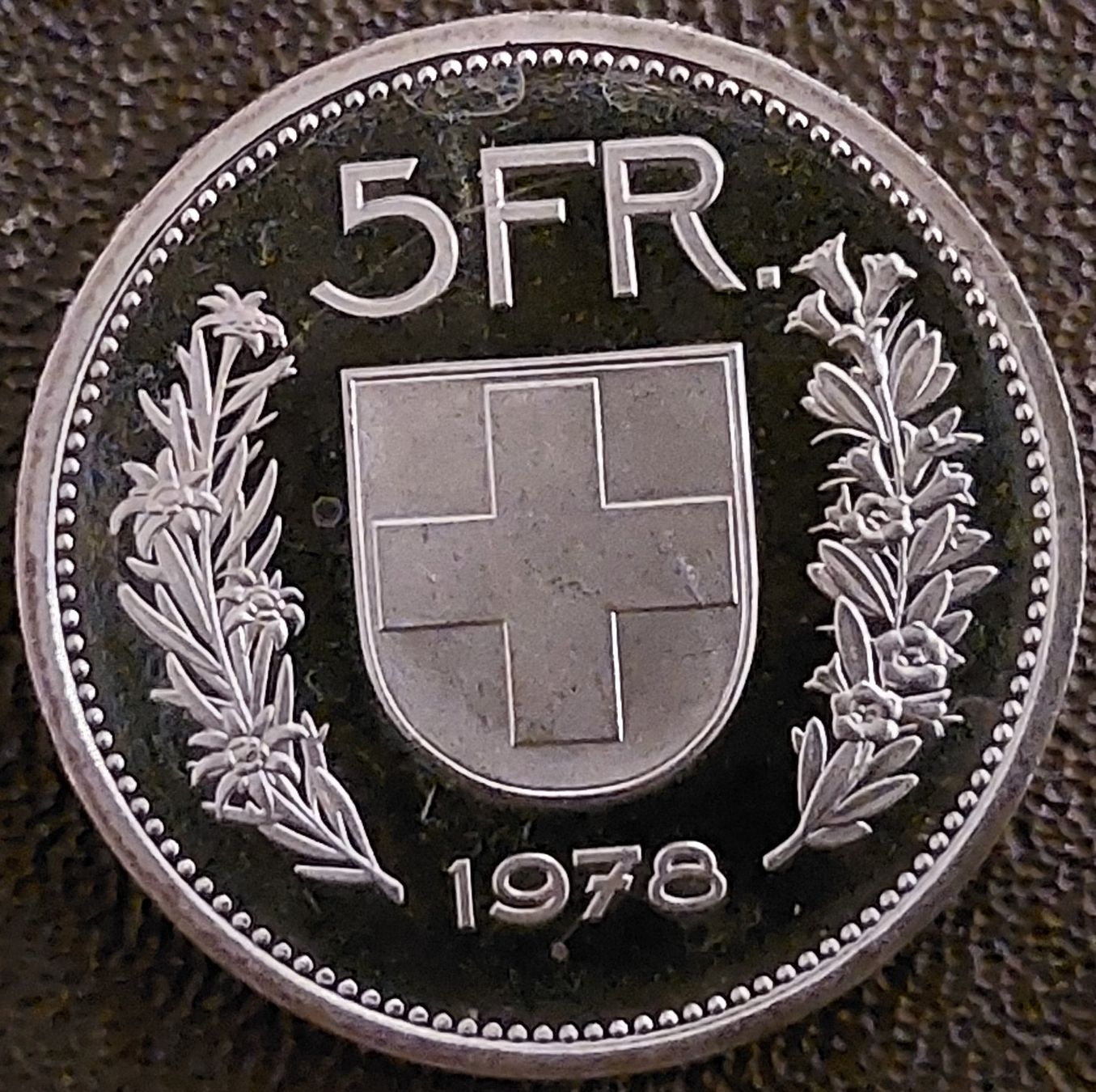 Tutti le monete: 5 Franken 1978 stgl. / aus Münzsatz – Nuovo (secondo la descrizione) da Arch venduto da coinsandmore