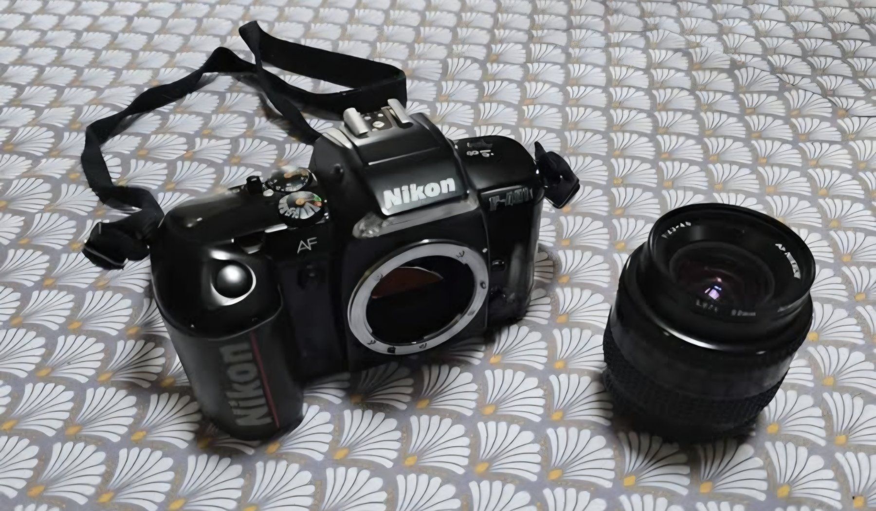 Nikon Appareil photo: NIKON AF F401X – D'occasion à Bioley-Magnoux par esperance7 2