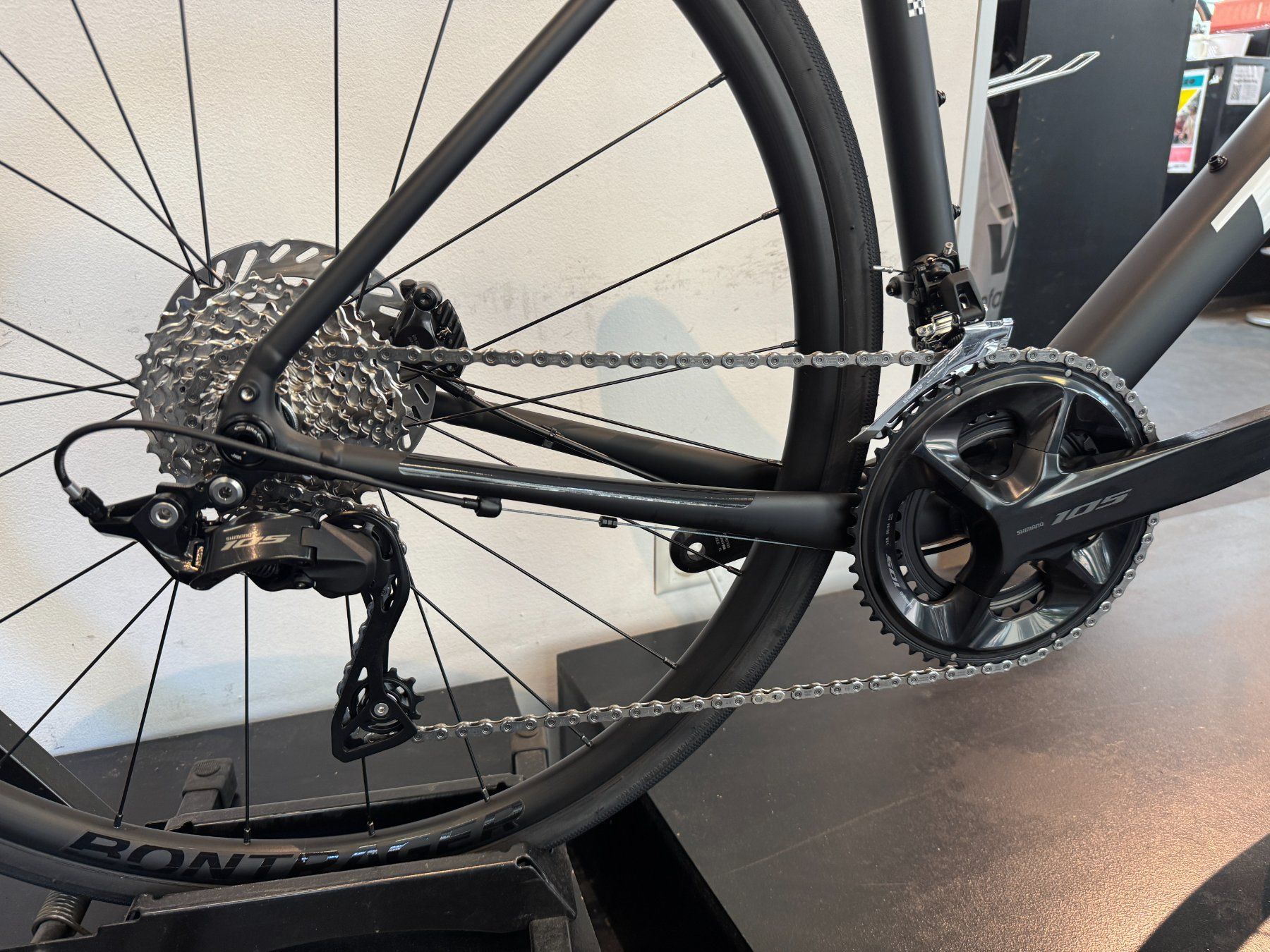 Trek Velos: TREK Domane AL 5 Gen 4, Grösse 54cm – Neu und originalverpackt aus Zürich von Velofabrik01 1