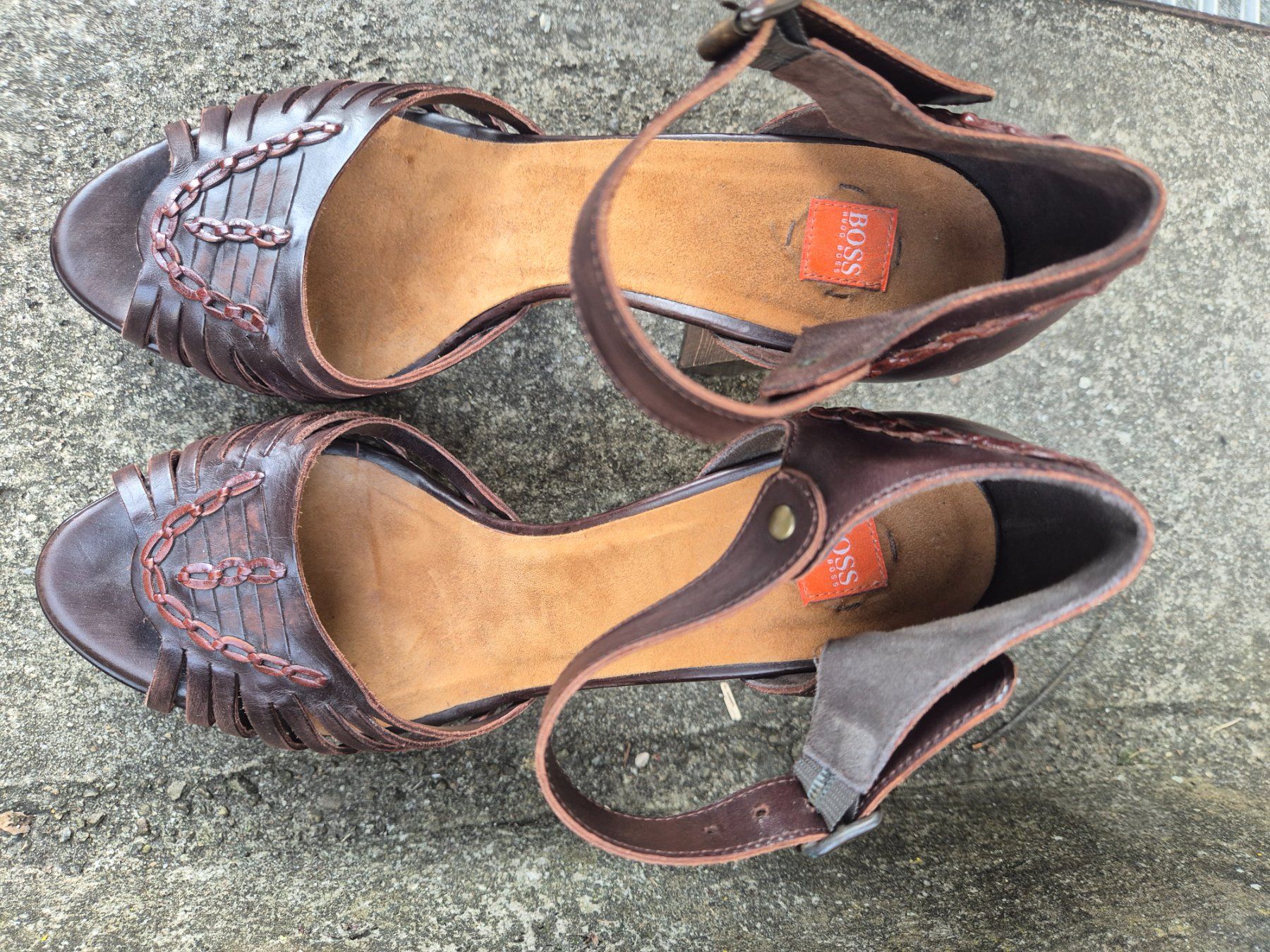 Hugo Boss Chaussures femmes: Boss Sandale 39, braun, Leder – D'occasion à Oberrohrdorf par ma-vie 1