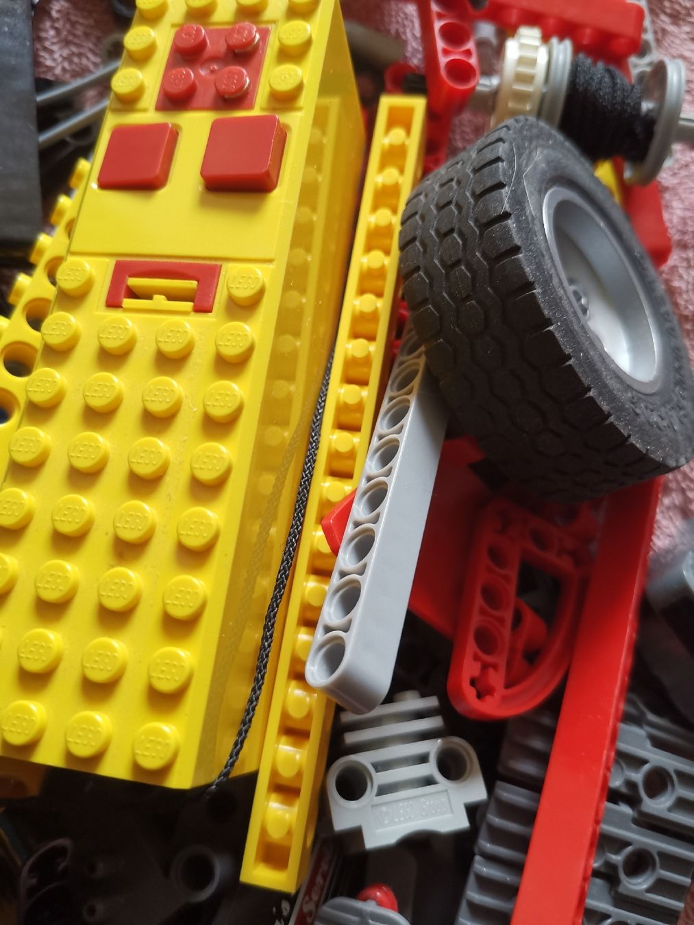 Lego Spielzeuge: Lego Technik Teile ca 4 Kilo – Gebraucht aus Effretikon von Superkarin7 4
