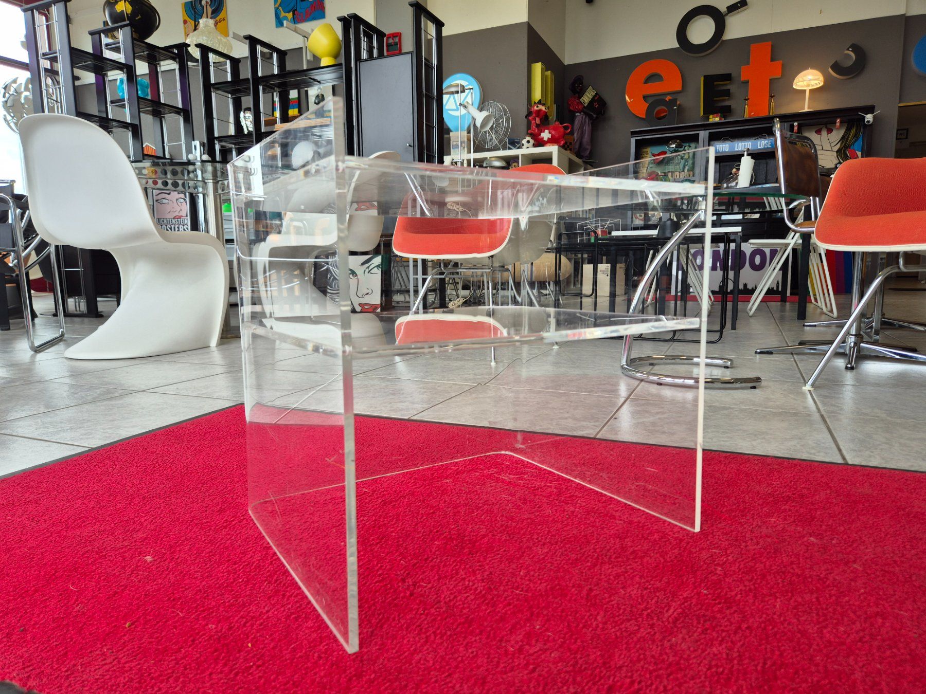 Nachttische: Plexiglas Nachttisch, Coffee-Table, Beistelltisch 2 Ablagen – Gebraucht aus Nottwil von Wondewa-Shop 1
