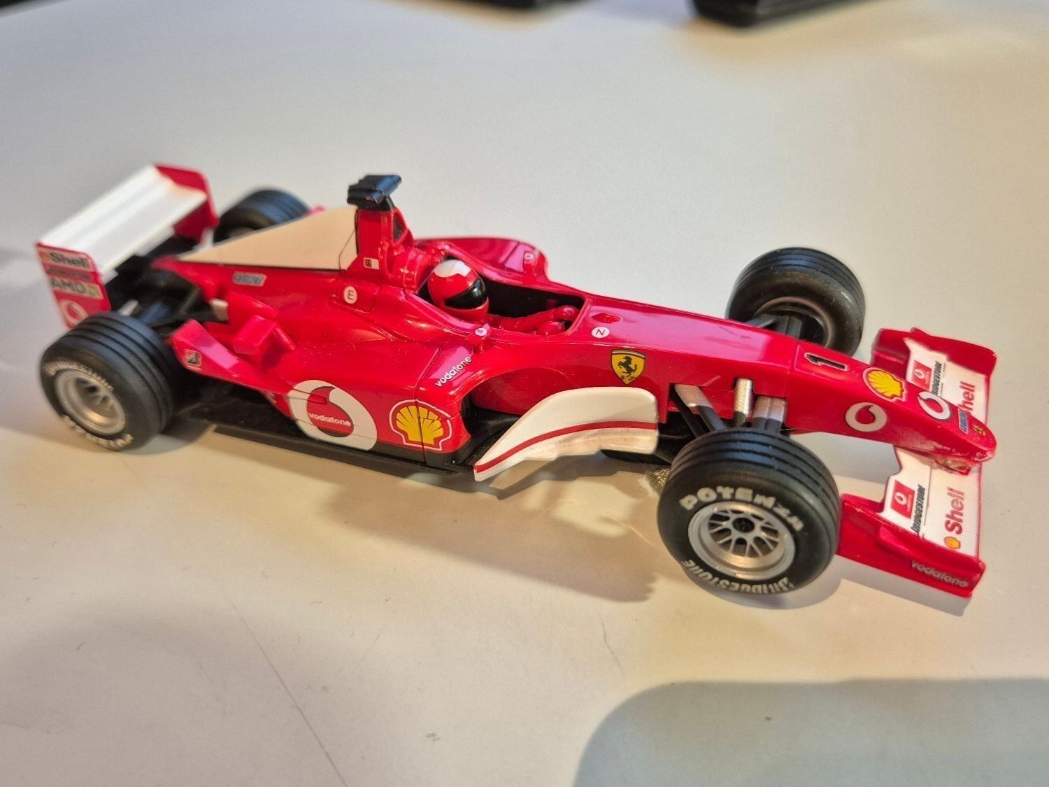 Carrera Piste: Carrera Evolution Ferrari F2002 V10 Nr. 1 – Usato da Ennetbürgen venduto da Perlen01 1