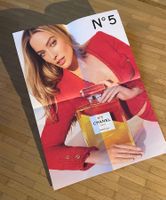 werbeplakat chanel n5 mit margot robbie / doppelseitig