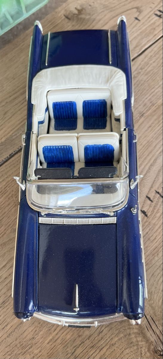 Modellini d'auto: Buick Roadmaster 1957 Modell  – Usato da Sevelen venduto da Ritiplampi 4
