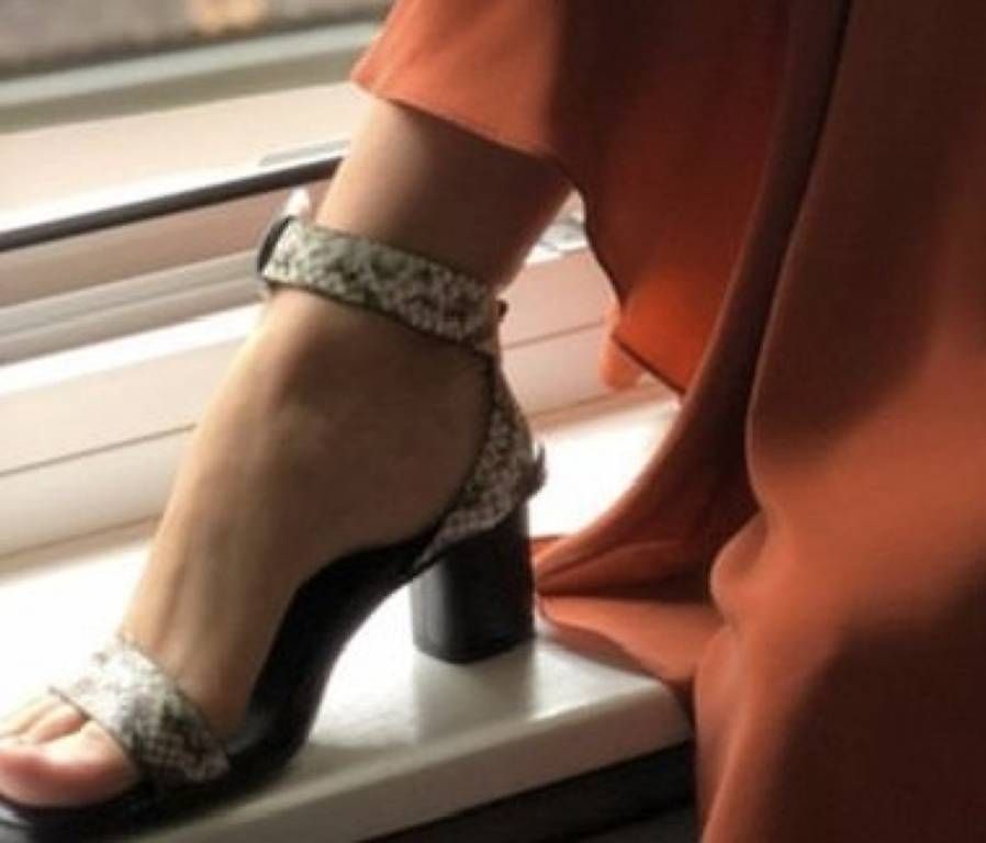 Scarpe da donna: Sandalen Other Stories – Usato da Zürich venduto da jachalala 1