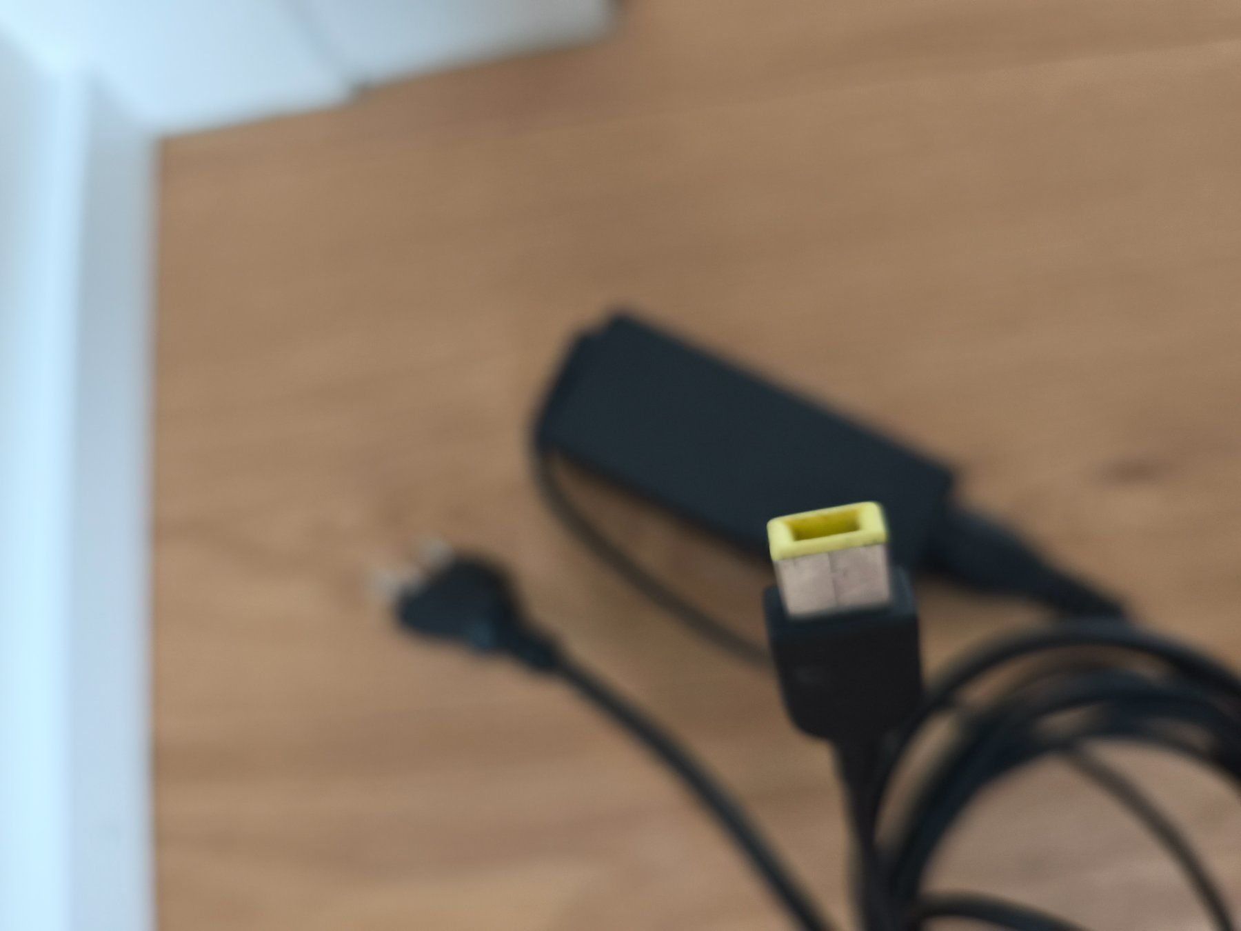 Lenovo Caricabatterie: Lenovo Netzteil 65W – Usato da Rüti ZH venduto da Raphael.l 1