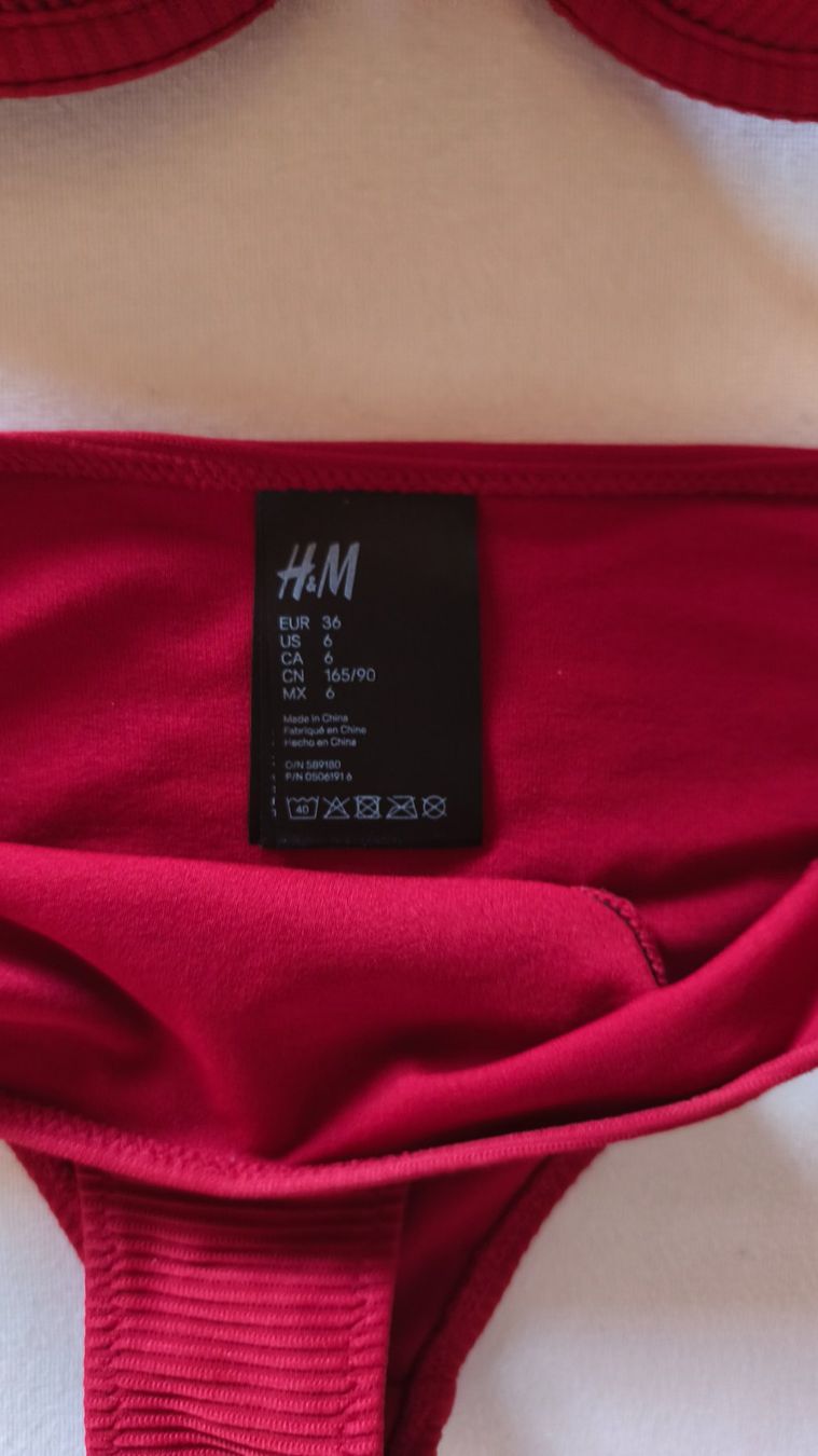 Costumi da bagno & Bikini: Rot Bikini von H&M, Grösse 36, 75A – Usato da Lauwil venduto da Fameug 1