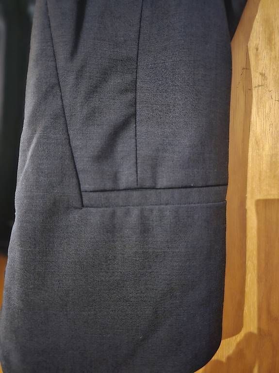 Giacche: Dunkelblaue Kurzarm-Jacke Blazer Gr 40 – Usato da Uzwil venduto da sousse73 1