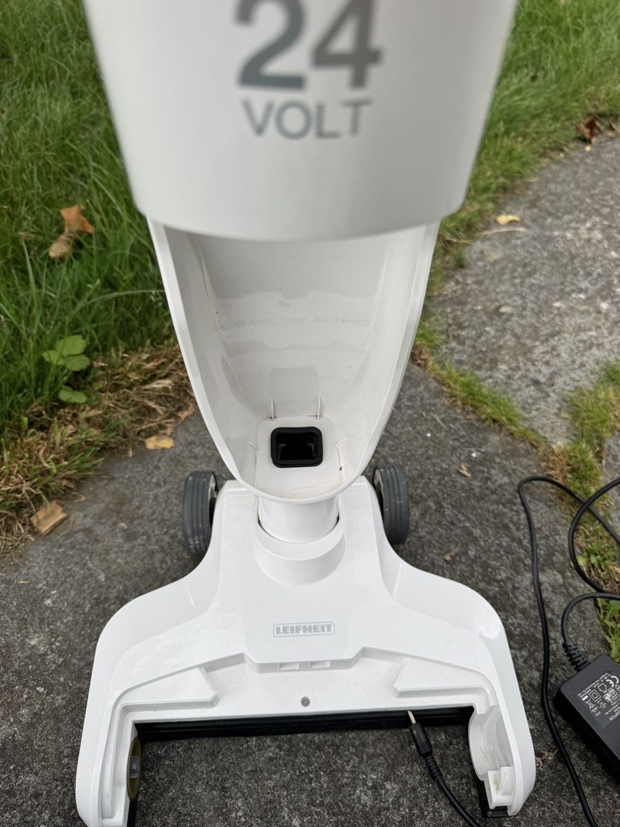 Leifheit Pulitori a vapore: Leifheit Regulus Aqua PowerVac Pro – Usato da Elgg venduto da swissstuff 3