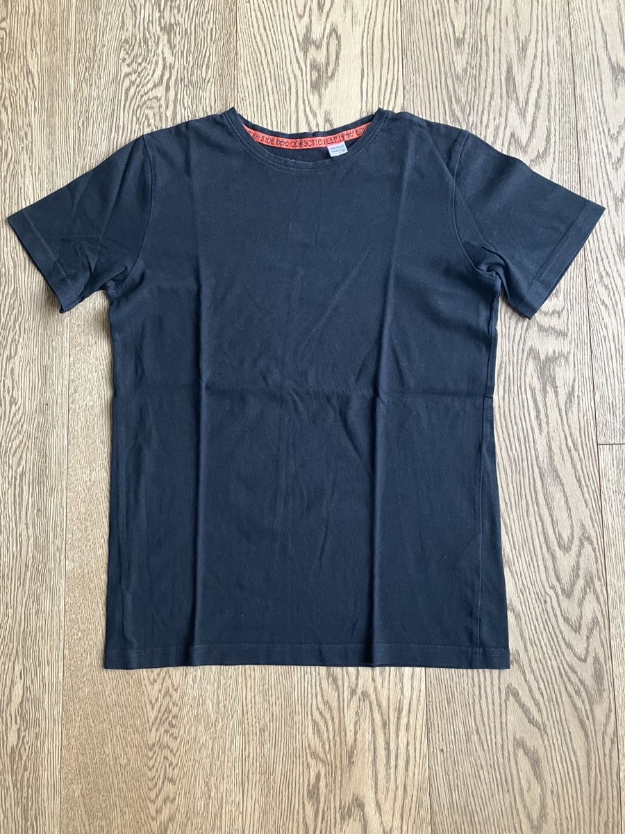 Camicie, T-shirt & Polo: Schwarzes T-Shirt 152/158 – Usato da Cham venduto da Liliane78