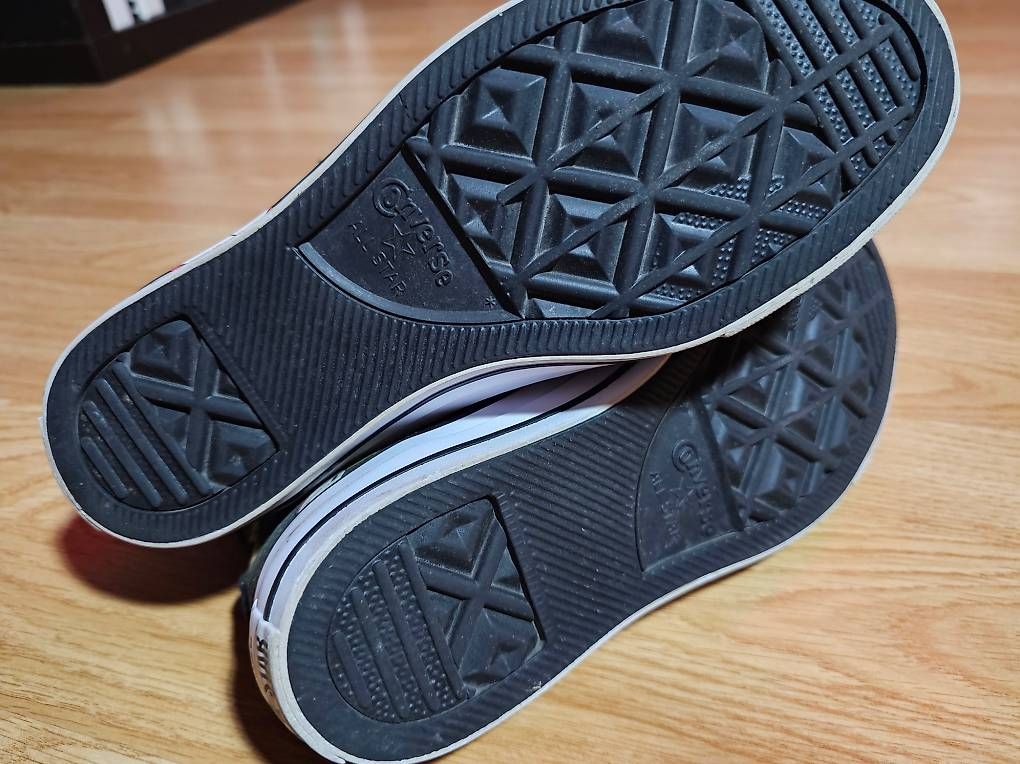 Converse Herrenschuhe: Converse Looney Tunes – Gebraucht aus Würenlingen von lionhill77 3