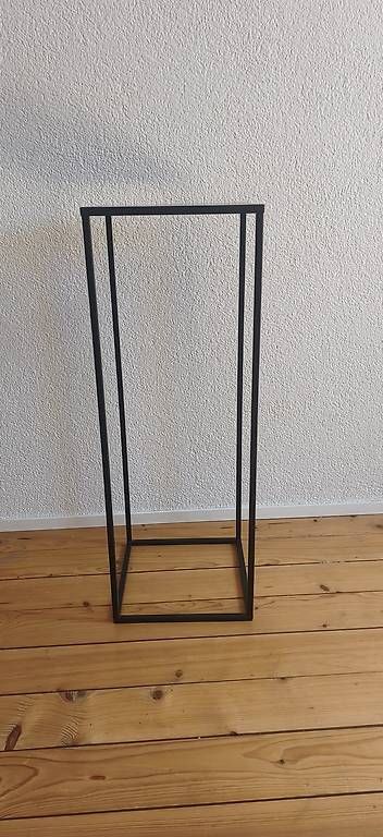 Altro per la casa: Elegante Pflanzenständer aus Metall | Einzeln oder als Set – Usato da Schaffhausen venduto da wanno 3