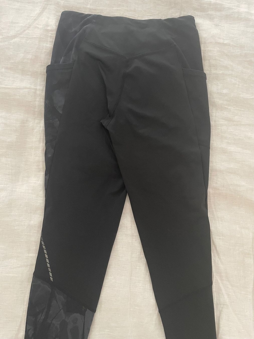 Salomon Leggings: Leggins der Marke Salomon – Usato da Schaffhausen venduto da kon_9tj8 1