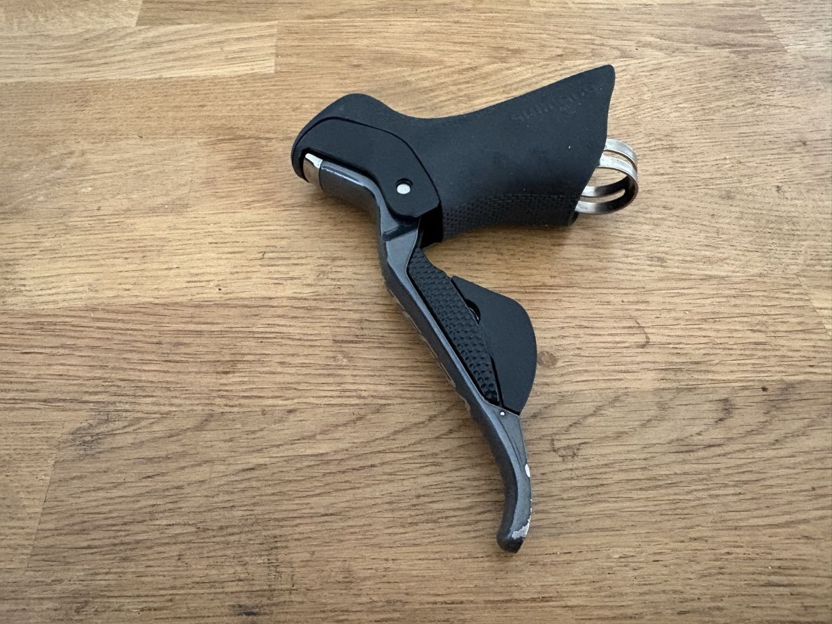 Ultegra Pezzi di ricambio: Cocottes Shimano ultegra di2 st-6770 – Usato da Biel/Bienne venduto da pat_kh7v