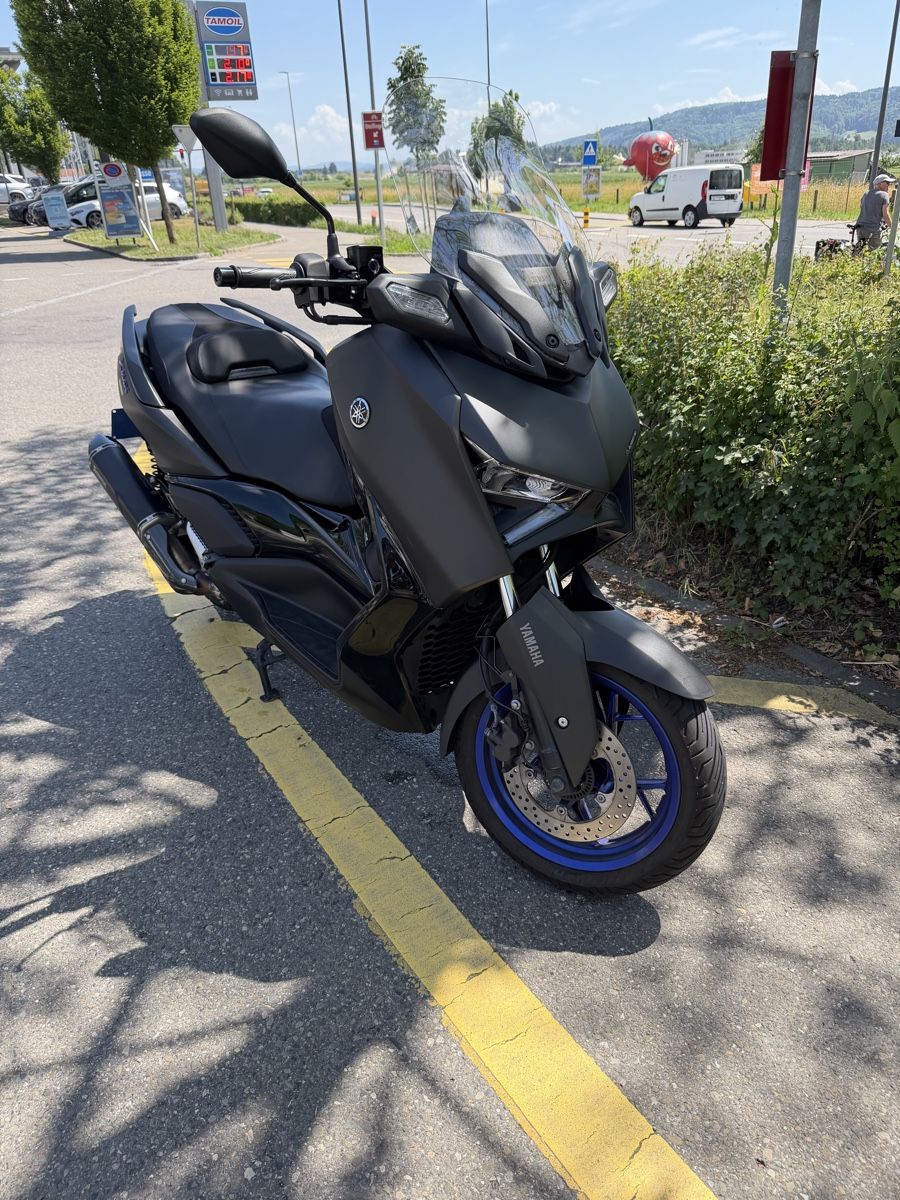 Yamaha Strasse: Yamaha Xmax 300 2025 – Gebraucht aus Geroldswil von gle_vz6v