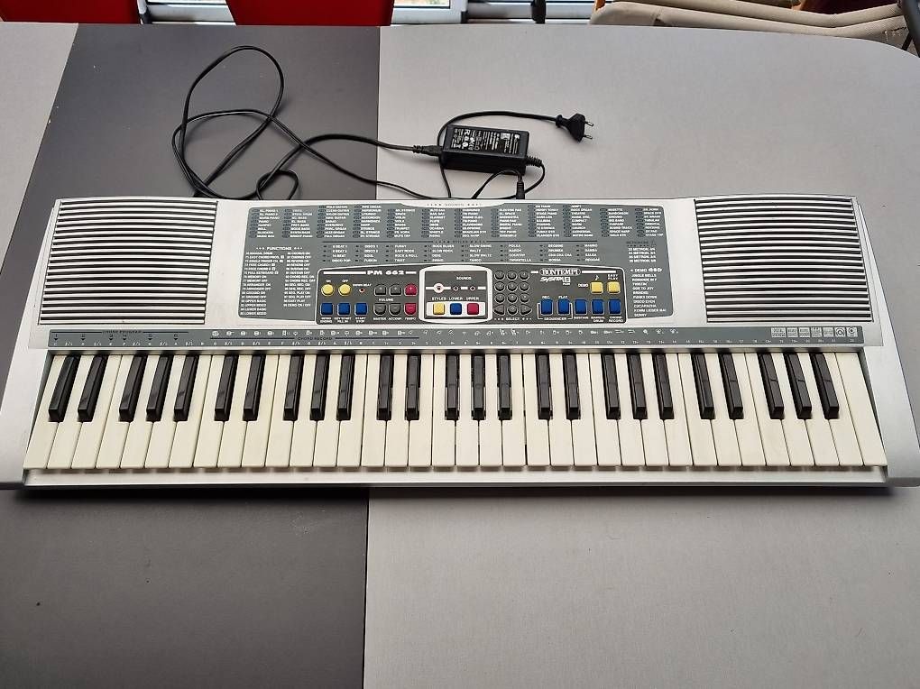 Strumenti musicali: Zu Verkaufen Keyboard  – Usato da Thörigen venduto da Exeo211