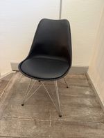 Stuhl Design schwarz mit Metallgestell gebrauchter Zustand