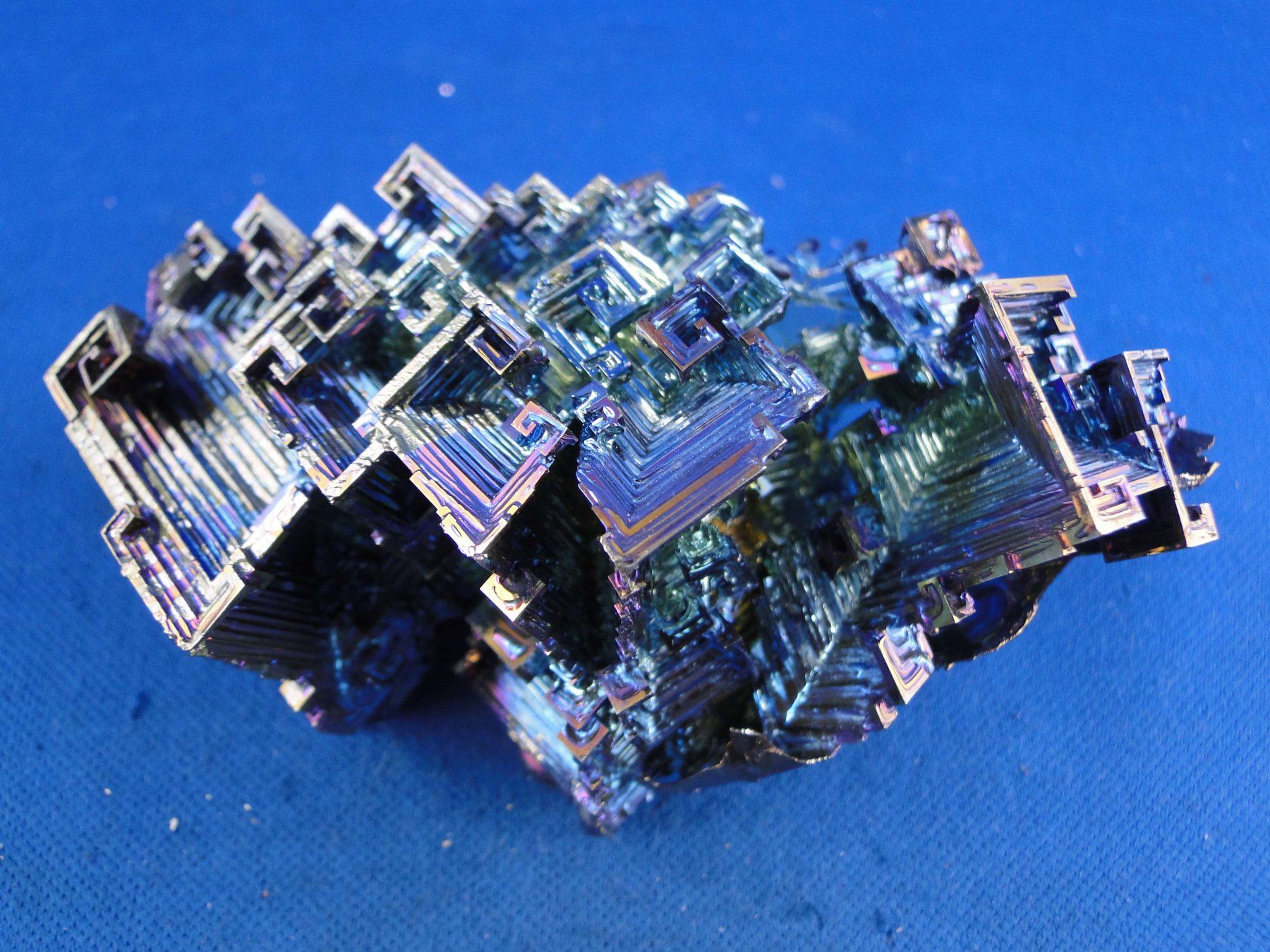 Minerali & Pietre curative: Bismuth – Usato da Schinznach Bad venduto da Demerald 3