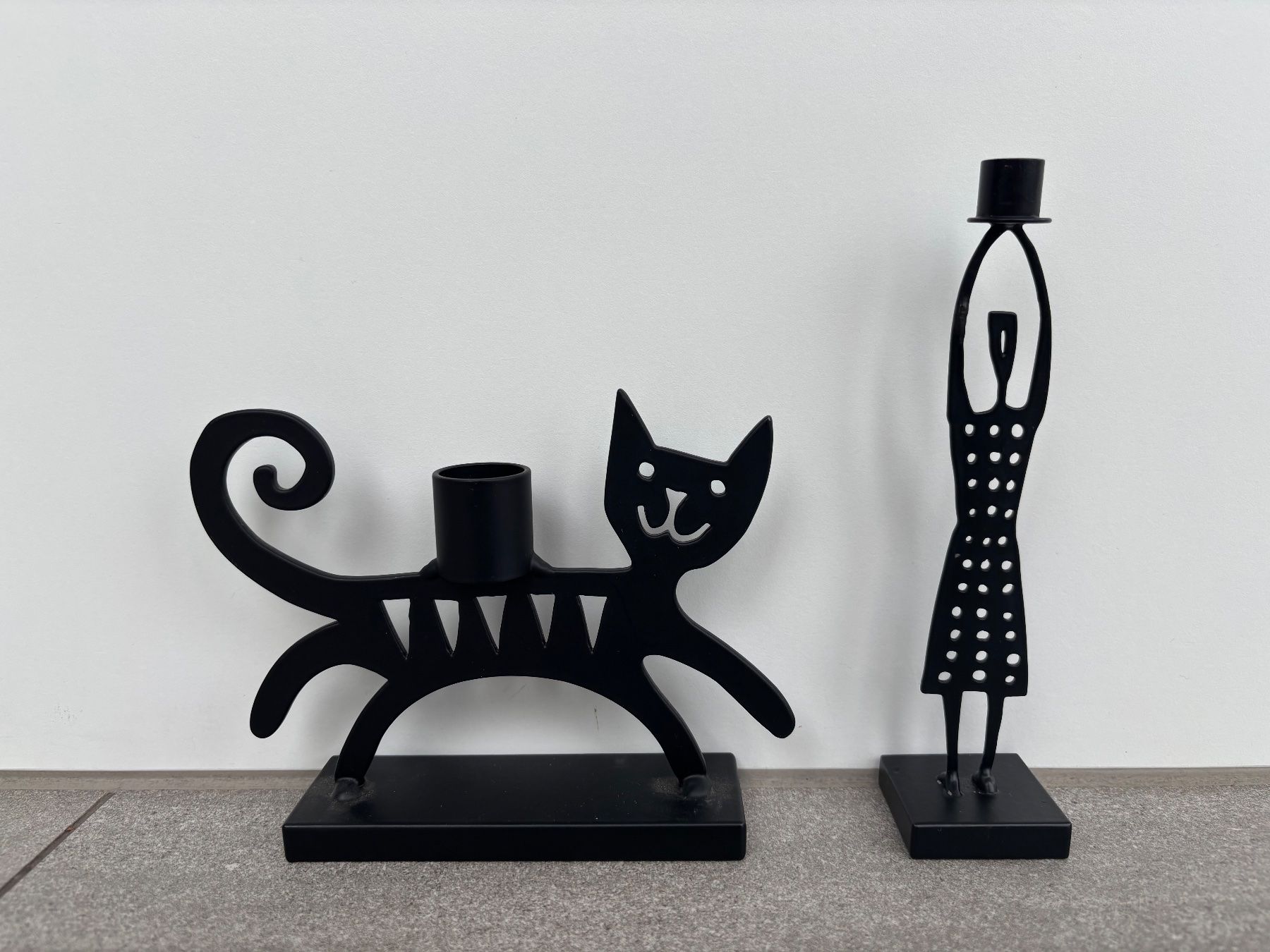 Portacandele: Set of TWO Swedish Bengt & Lotta iron candlesticks – Usato da Steinhausen venduto da ChromeVintage