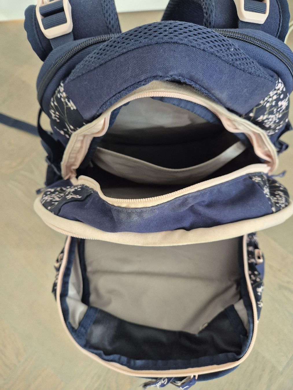 Satch Borse & Zaini: Satch Schulrucksack Mädchen – Usato da Grenchen venduto da gsx-r02 4