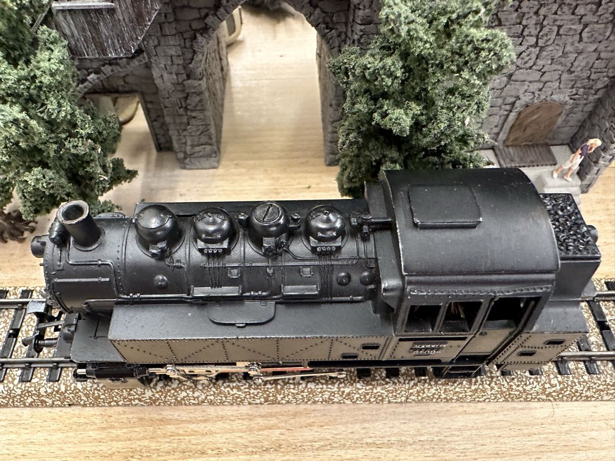 Märklin Modelleisenbahnen: Märklin 3032 DB BR 81 Tenderlok – Gebraucht aus Lupsingen von New-Haven 3