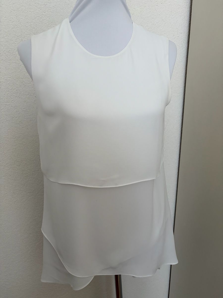 Chemisiers: 8 short sleeve blouses – D'occasion à Münchenstein par ArleneLM 1