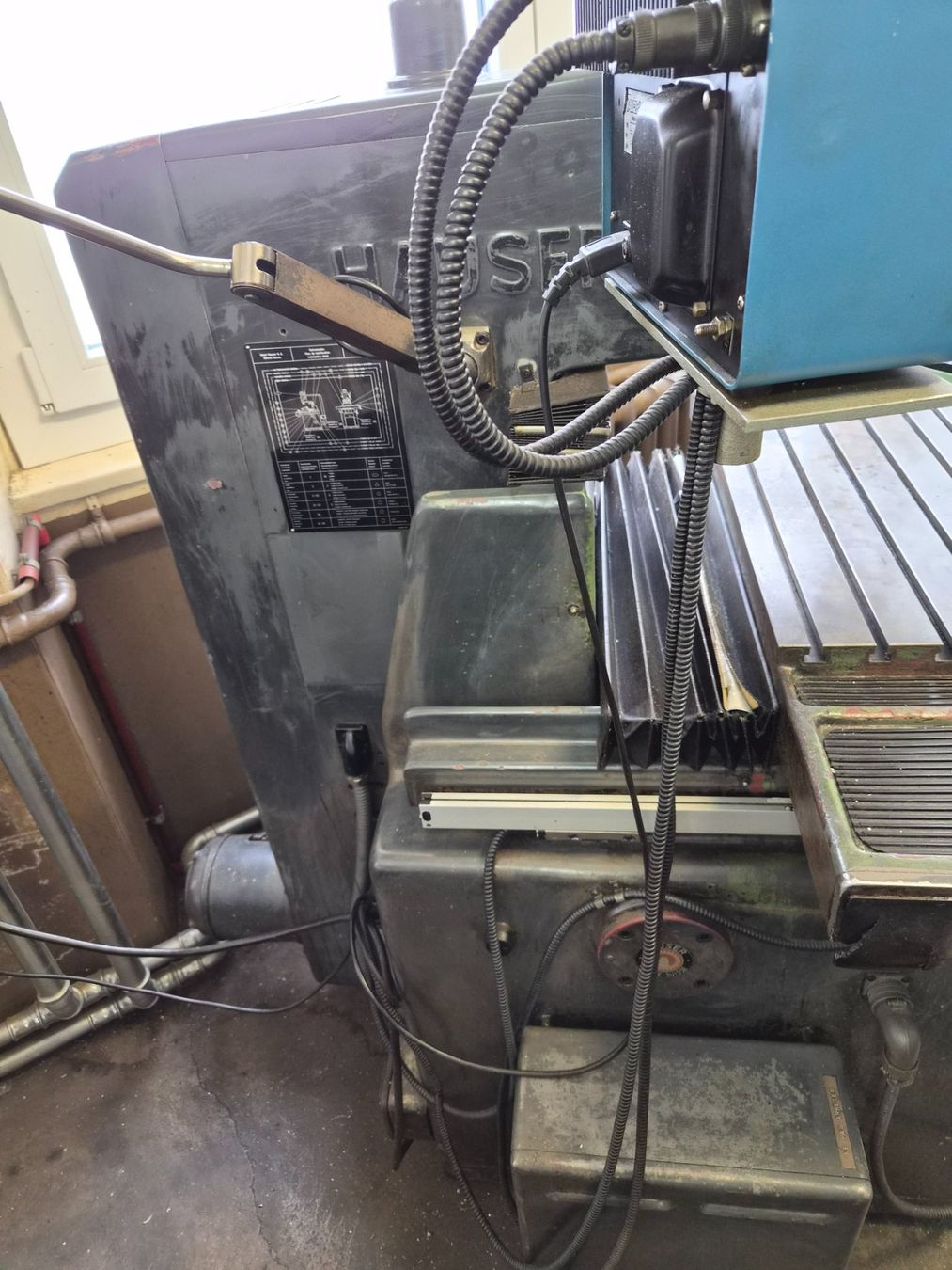 Alle Maschinen: Machine à pointer HAUSER 3BA – Gebraucht aus La Chaux-de-Fonds von Bretelle 5