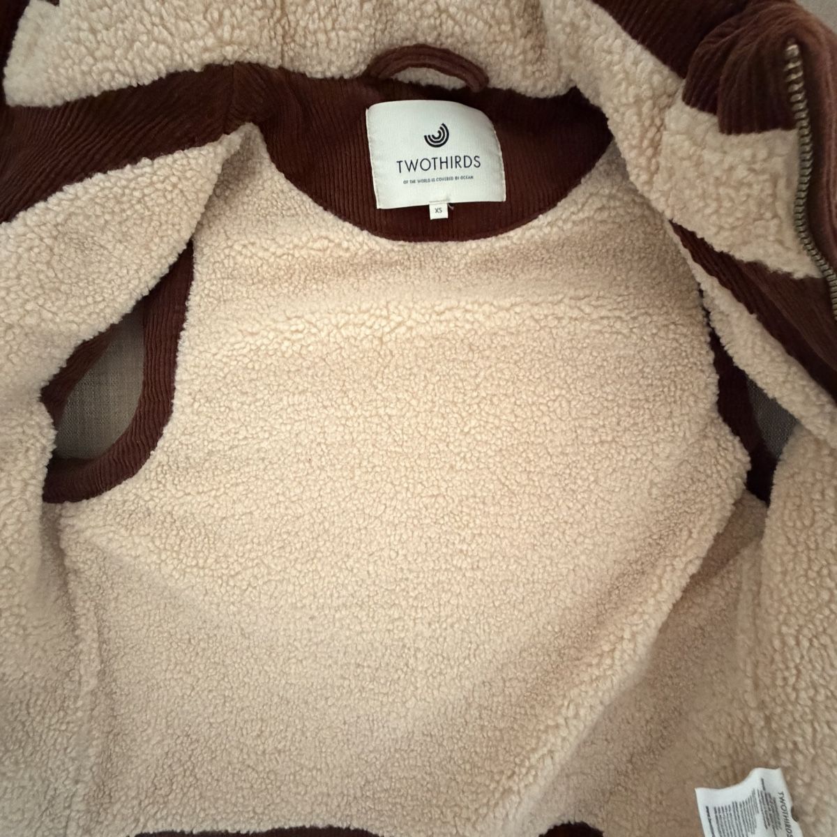 Twothirds Gilets: Twothirds - Cordweste mit Teddyfutter – Neuf (Voir description) à zürich par may_yj9f 4
