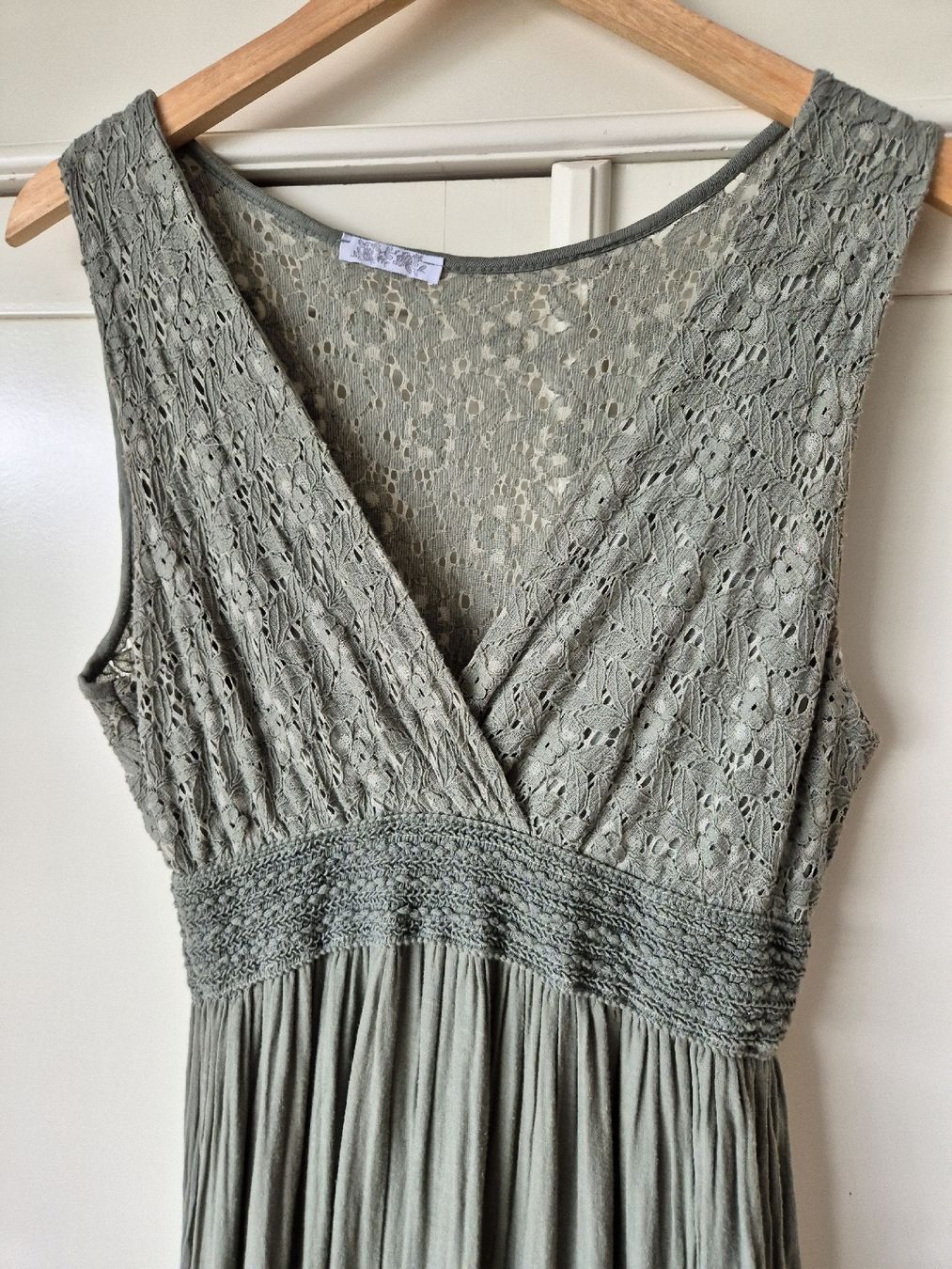Vestiti: Elegantes Maxikleid mit Spitze, Gr. M – Usato da Oberbuchsiten venduto da Wilandra 3